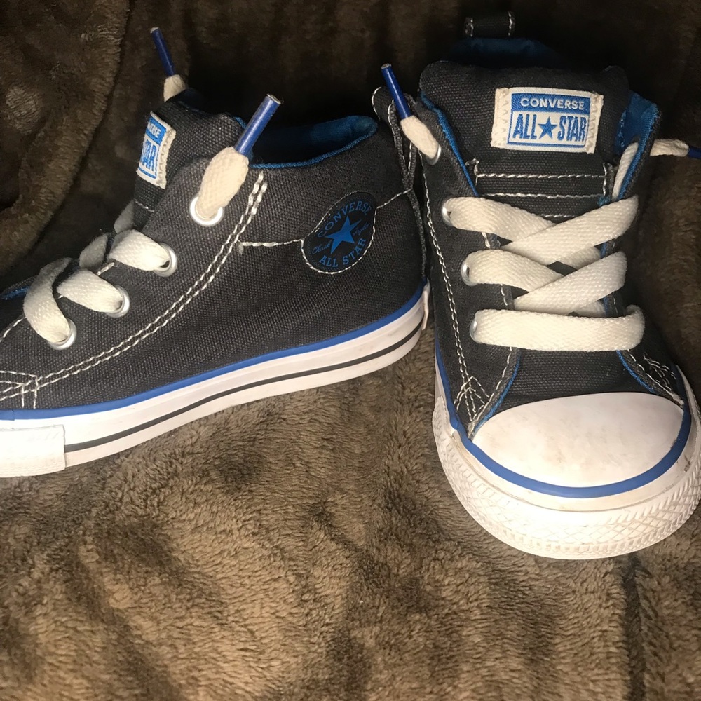 Little boys converse size 8